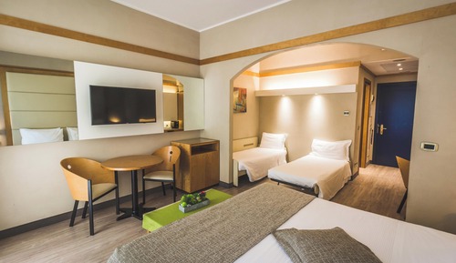 Junior Suite 1