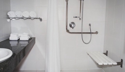Habitación Premium con 1 cama doble o 2 individuales, varias camas
