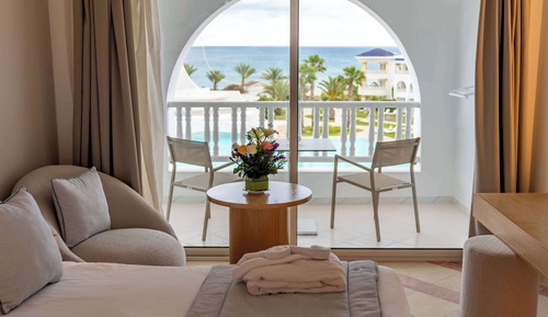 Suite junior, 1 cama de matrimonio grande, balcón, vistas al mar