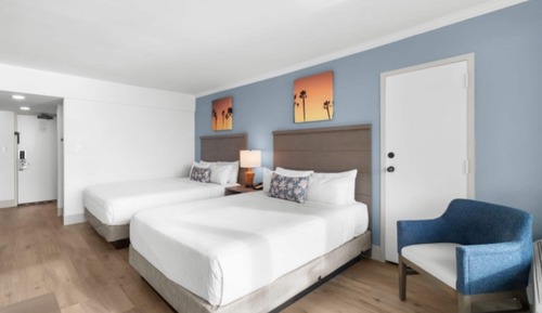 Oceanfront Deluxe 2 Queen Efficiency