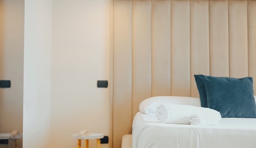 Habitación superior con 1 cama doble o 2 individuales