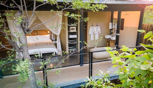 Luxury Bush View Suite