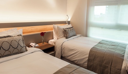 Suite estudio superior, 2 camas individuales