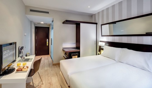Habitación clásica con 2 camas individuales