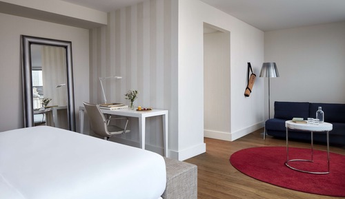Habitación Deluxe, balcón (Extra Bed 2 Adults + 1 Child)