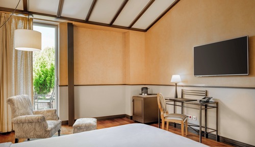 Habitación superior, 1 cama de matrimonio grande, no fumadores