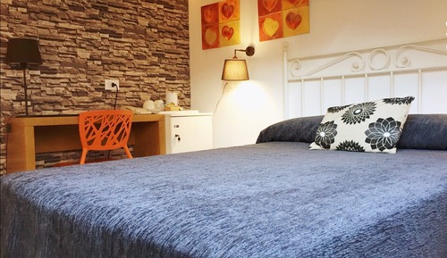 Habitación estándar con 1 cama doble o 2 individuales