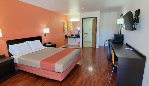 Habitación estándar, 1 cama de matrimonio, accesible para personas con discapacidad, no fumadores