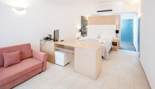 Habitación superior, vistas al jardín