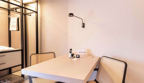 Premium Room