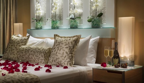 Luxury 2 bedroom Bi-level Garden View Suite