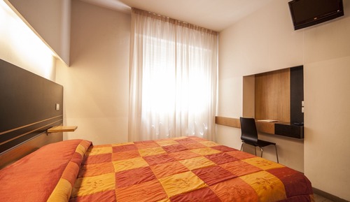 Habitación clásica con 1 cama doble o 2 individuales