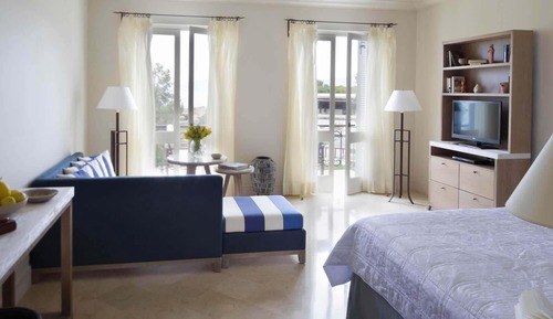 Garden Studio Suite Sea View