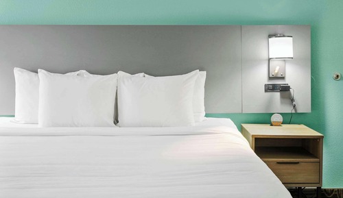 Habitación estándar, 1 cama de matrimonio grande, accesible para personas con discapacidad