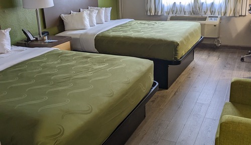 Habitación estándar, 2 camas de matrimonio, no fumadores