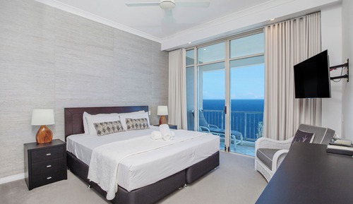Apartamento ejecutivo, 2 habitaciones, frente al mar