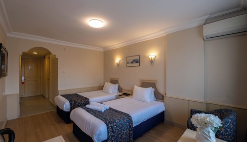 Habitación estándar con 1 cama doble o 2 individuales