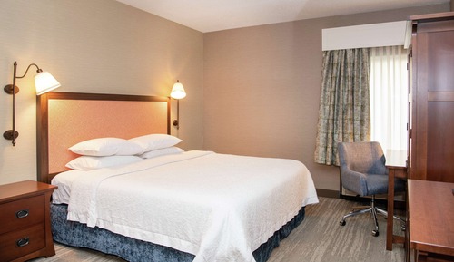 Habitación, 1 cama de matrimonio grande, accesible para personas con discapacidad, bañera