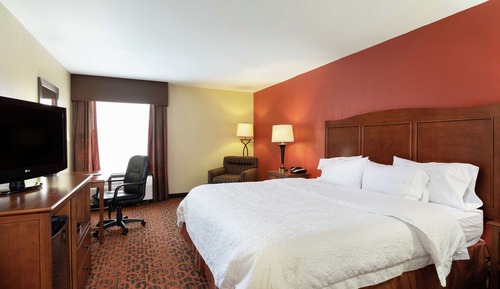1 cama de matrimonio grande
