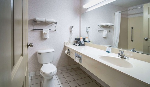 Suite 2 Queens Non Smoking