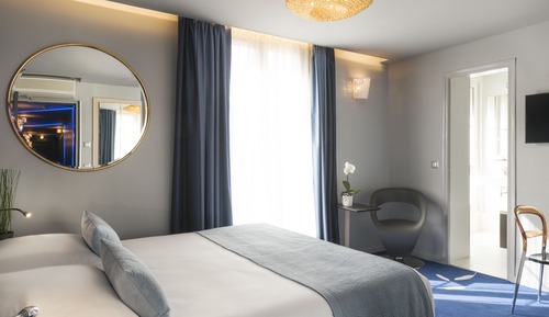 Habitación superior con 1 cama doble o 2 individuales
