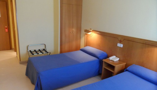 Habitación triple estándar (3 People)