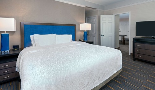 Suite, 1 cama de matrimonio grande, no fumadores (Mobility & Hearing, Bathtub)