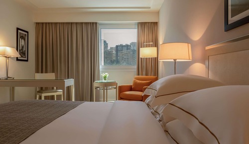 Habitación ejecutiva, 1 cama de matrimonio grande, vistas a la ciudad
