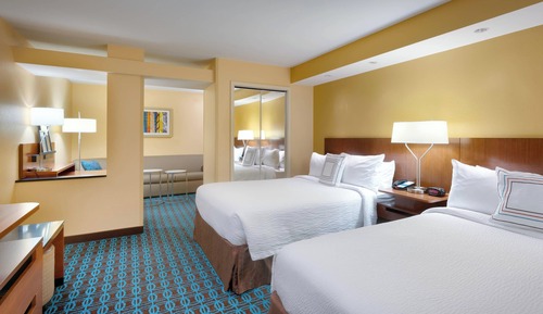 Suite, varias camas (Mobility/Hearing Accessible, Tub)