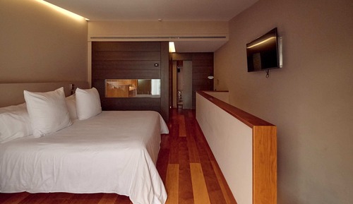 Dúplex (3 Adults)