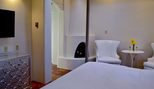 Habitación Deluxe, 1 cama de matrimonio grande, vistas al patio (The Diva Room)