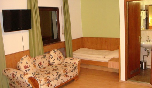 Habitación triple básica, 3 camas individuales, baño privado