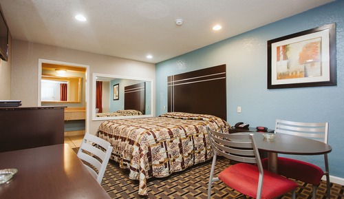 Habitación estándar, 1 cama de matrimonio grande, frigorífico y microondas