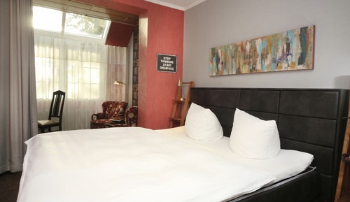 Habitación Confort con 1 cama doble o 2 individuales