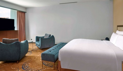 Ático Club, 1 cama de matrimonio grande, Acceso al salón del club