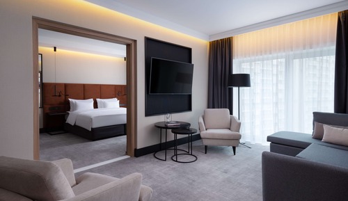 Suite (Lounge Access)