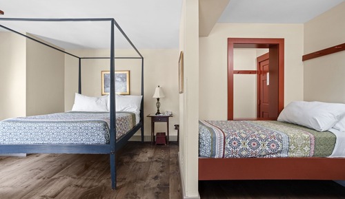 Habitación Grand, varias camas, balcón (1 Queen Bed with Twin Bed)