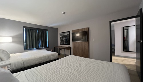 Suite familiar, 2 camas de matrimonio, no fumadores (One-Bedroom)