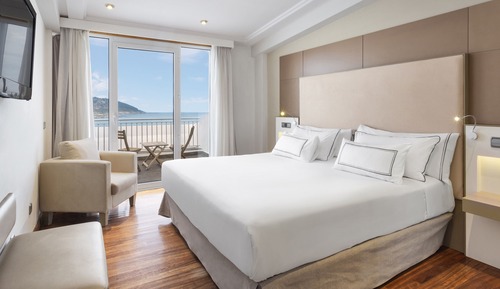 Suite junior, vistas al mar