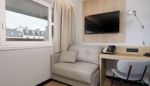 Habitación estándar, 1 cama de matrimonio con sofá cama (1 place)