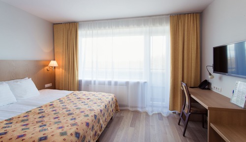 Habitación Premium con 1 cama doble o 2 individuales, balcón