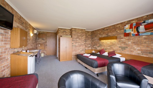 Habitación superior, varias camas (1 king and 2 single beds)
