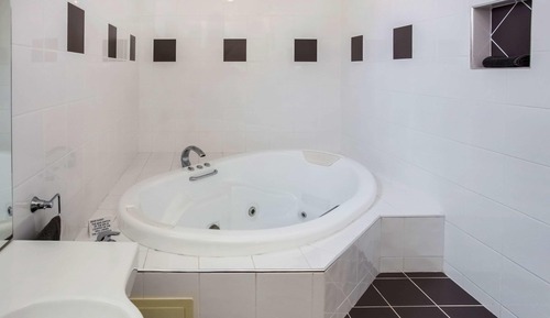 Habitación ejecutiva, 1 cama de matrimonio, bañera de hidromasaje