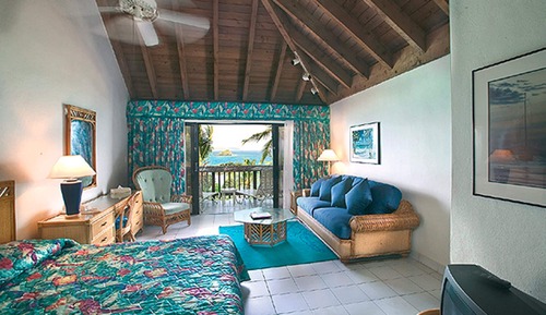 Villa, varias camas, frente a la playa