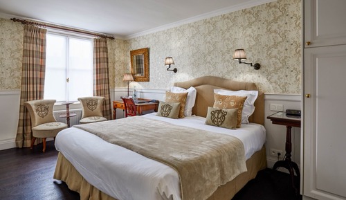 Charming Plus Room