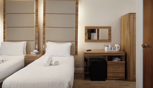 Habitación estándar con 2 camas individuales