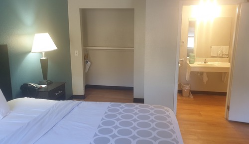 Room, 1 King Bed, Accessible, Non Smoking