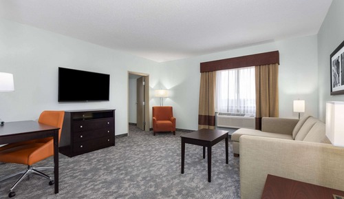 Suite, 1 cama de matrimonio grande (Mobility/Hearing Impaired)
