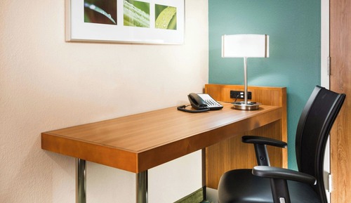 Suite, varias camas, no fumadores (Mobility/Hearing Accessible, Tub)