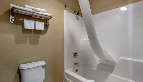 Habitación estándar, 2 camas de matrimonio, no fumadores (First Floor)